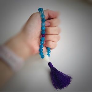 Pocket Mala Beads- 27 Agate Beads with Tassel